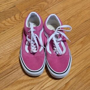 Pink and White Vans Old Skool Women’s 7 or Men’s 5.5